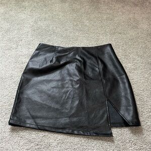 Guanyy Women's Size Large Black Faux Leather Skirt